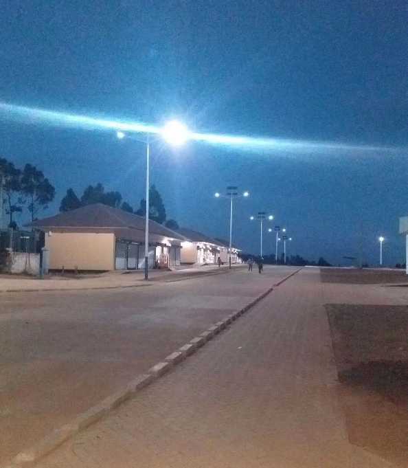 三沙市非洲科特迪瓦太阳能路灯工程